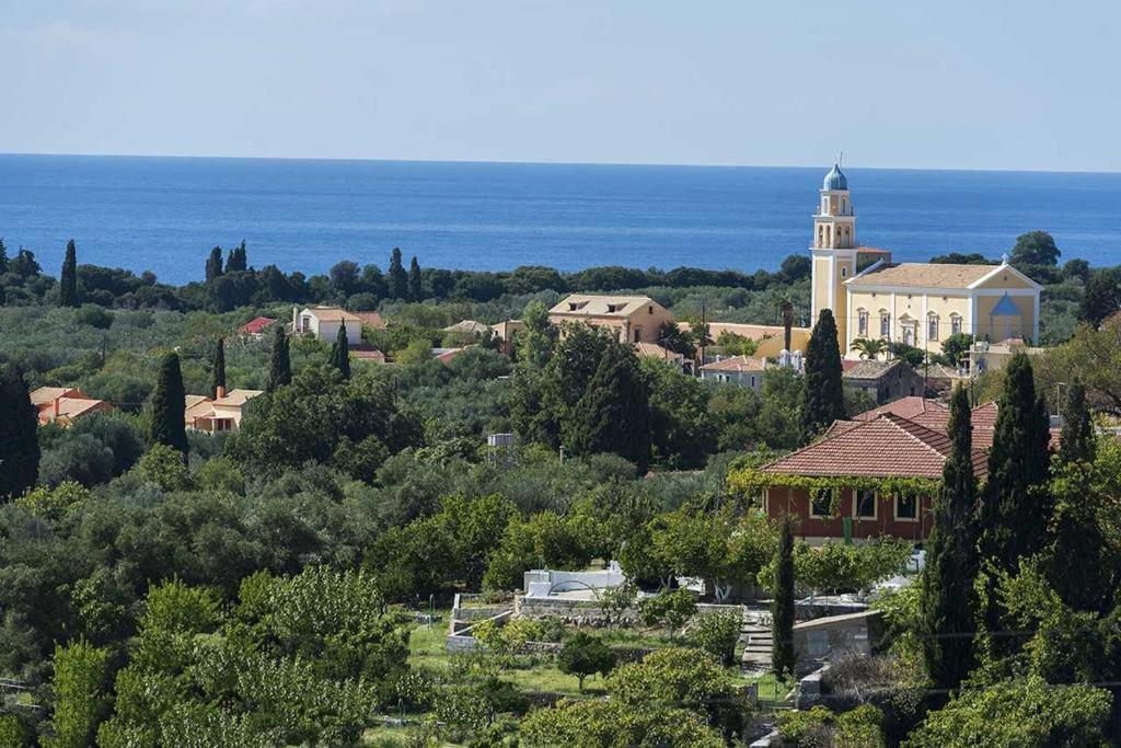 Monambeles Villas Svoronata Exterior photo